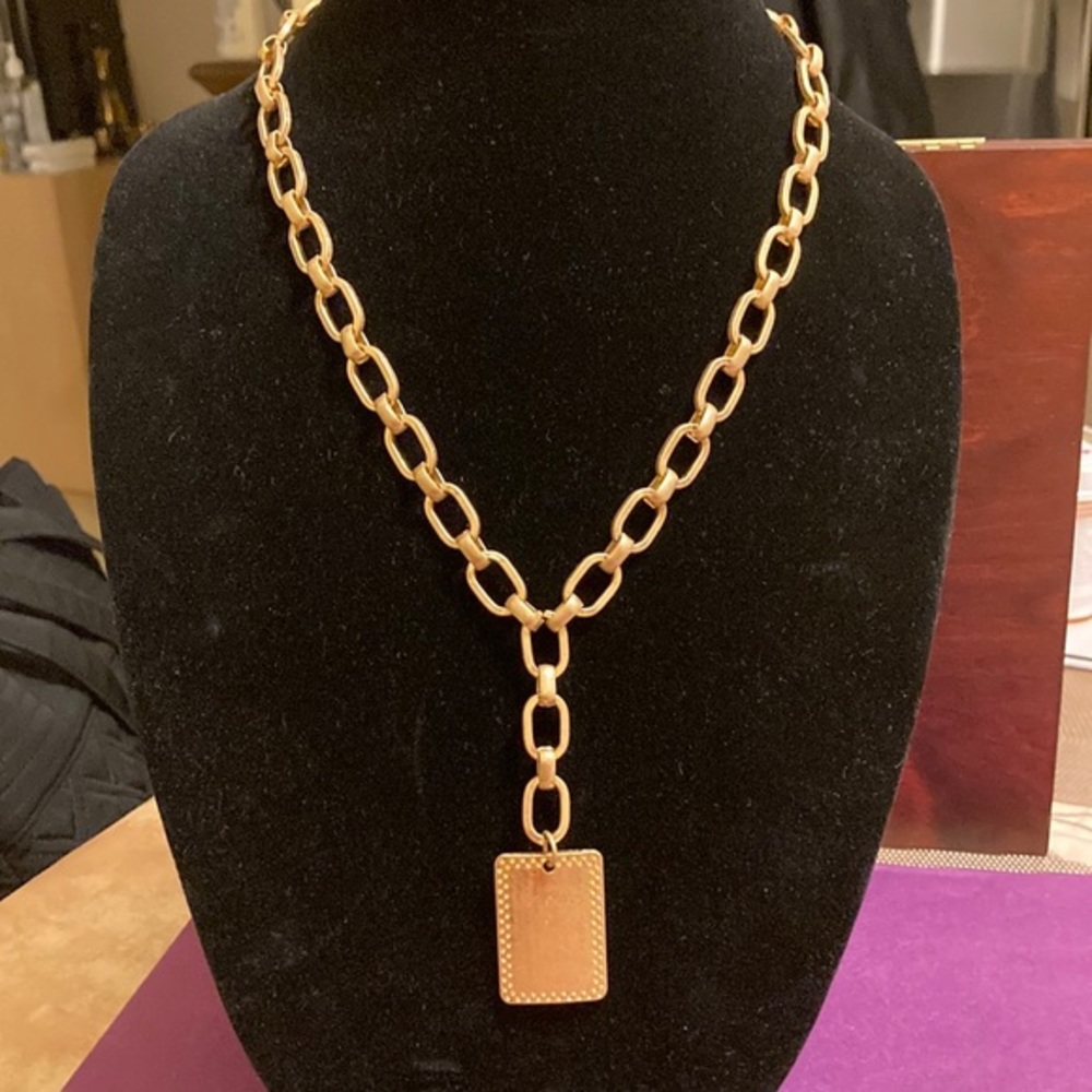 large link gold tone “Y” necklace w/dog tag shaped pendant for personalization